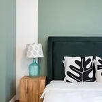 Spacious 2br - Ateneu View - Center Апартаменти Бухарест