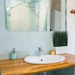 Spacious 2br - Ateneu View - Center Apartman