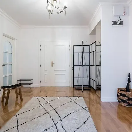 Apartment Spacious 2br - Ateneu View - Center Bucharest