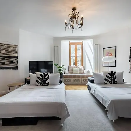 Spacious 2br - Ateneu View - Center Apartment Bucharest