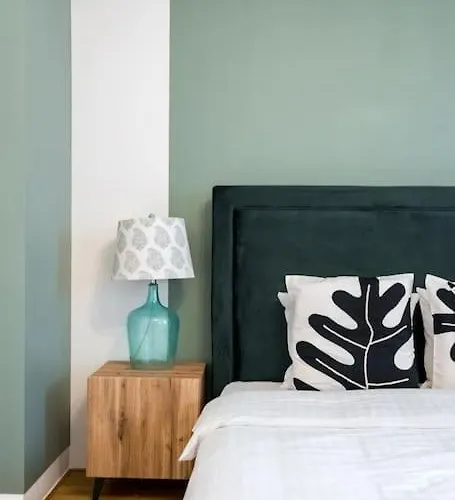 Spacious 2br - Ateneu View - Center Apartman Bukarest