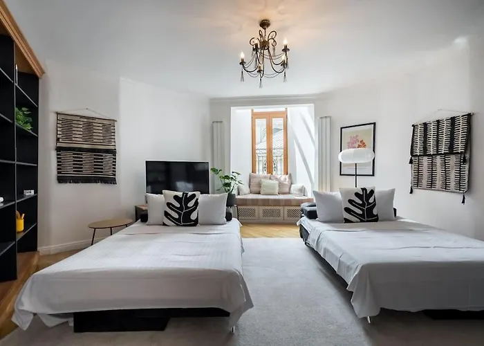 Spacious 2br - Ateneu View - Center Apartment Bucharest