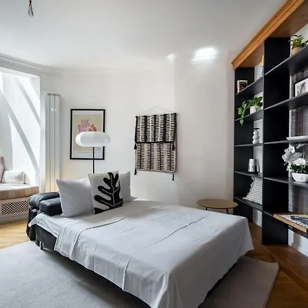 Spacious 2br - Ateneu View - Center Apartament Bukareszt