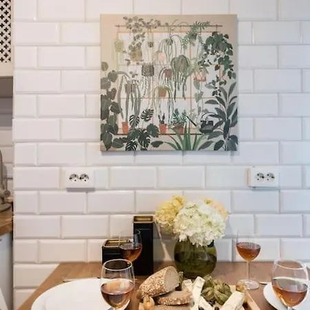 Apartament Spacious 2br - Ateneu View - Center Bukareszt