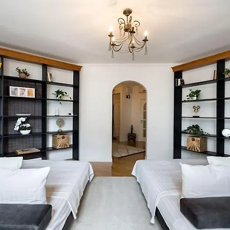 Spacious 2br - Ateneu View - Center